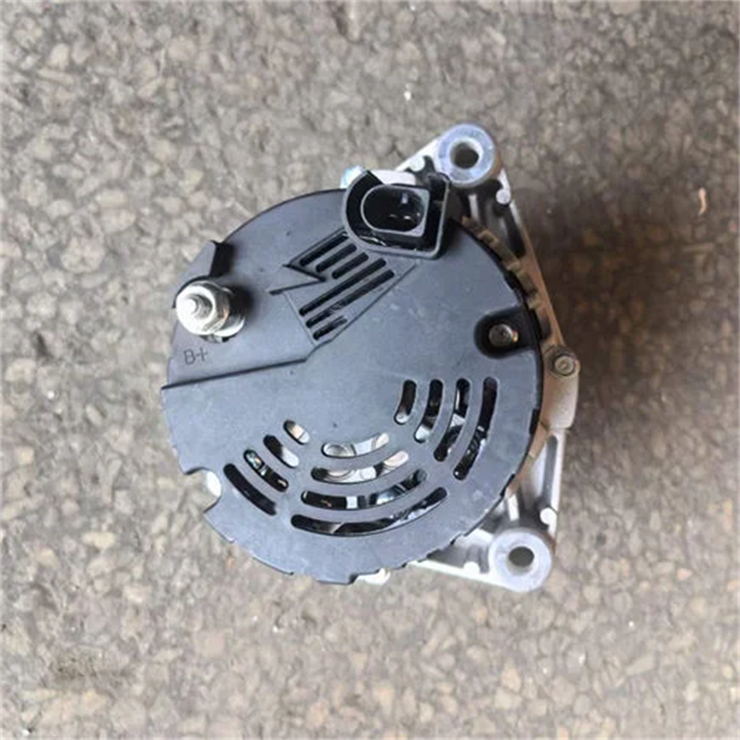 Alternator SG10B067 4357550M3 C636323A – Fits AGCO MT475D, MT485D, MT495D Diesel Engines