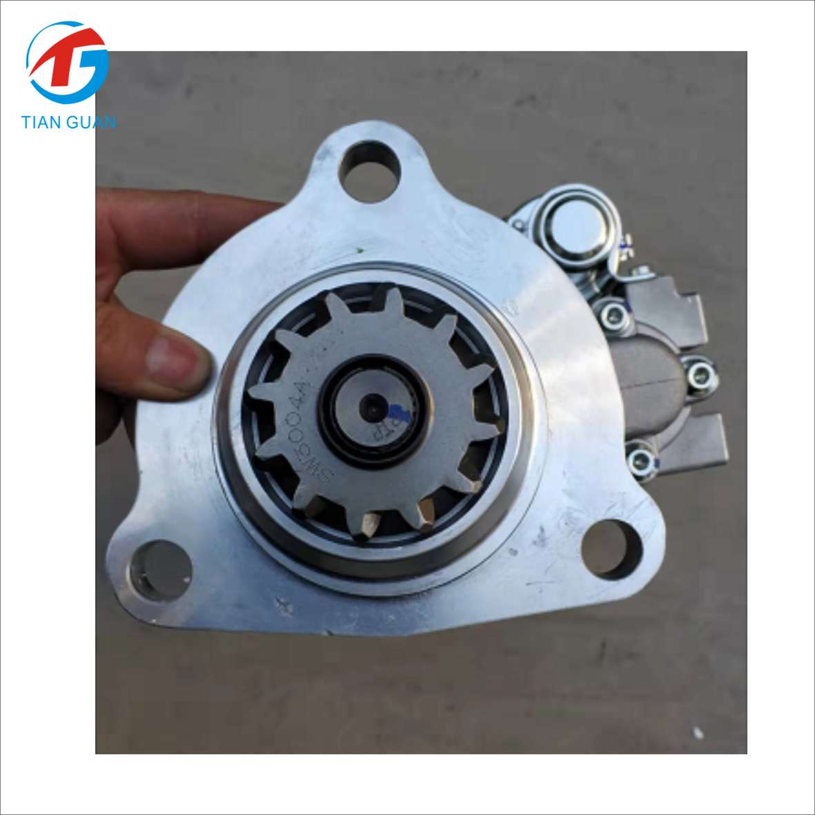 China Dongfeng Tianlong flagship truck starter  4366046 , 5547577 , M108R3714SE(图1)
