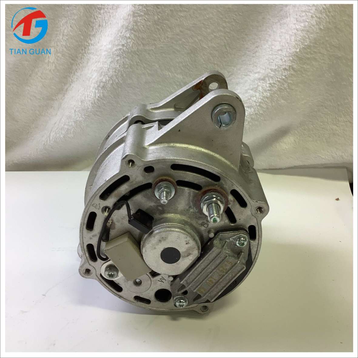Bobcats new model alternator  11.204.629   11.204.986   AAK4653   AAK4917   IA1616(图4)